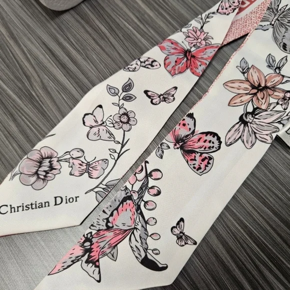 Christian Dior Twilly Scarf - NWT + Box & Gift Bag, VIP/GWP/Novelty Pink - Picture 6 of 6